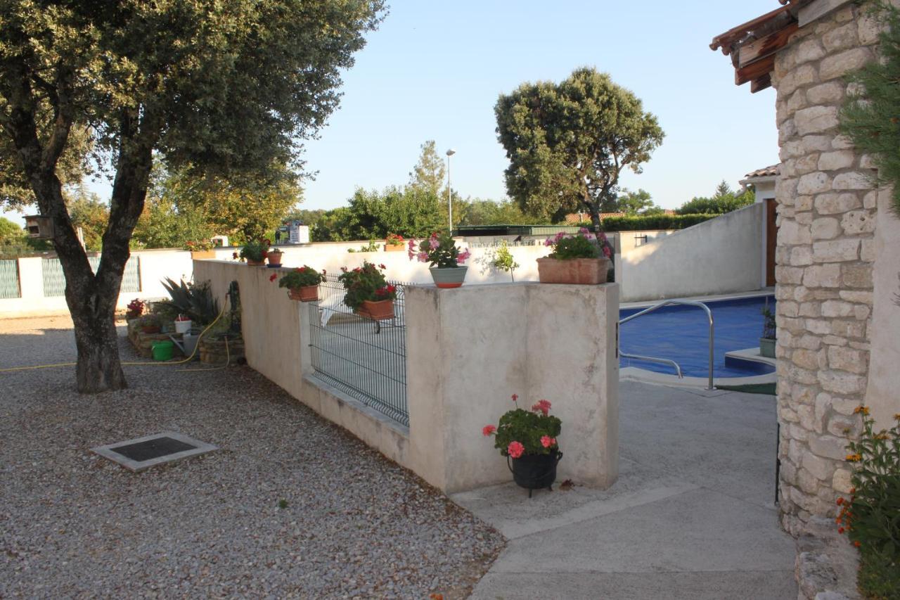 Les Jarres Bleues Grillon Exterior foto
